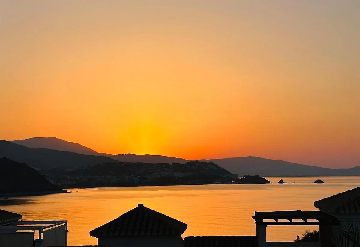Villa Marina With Stunning View And Private Pool 0*, Almuñécar
